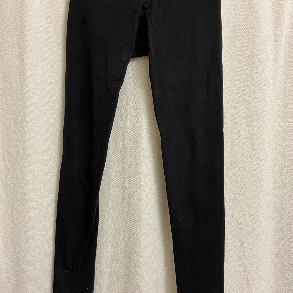 Black leggings